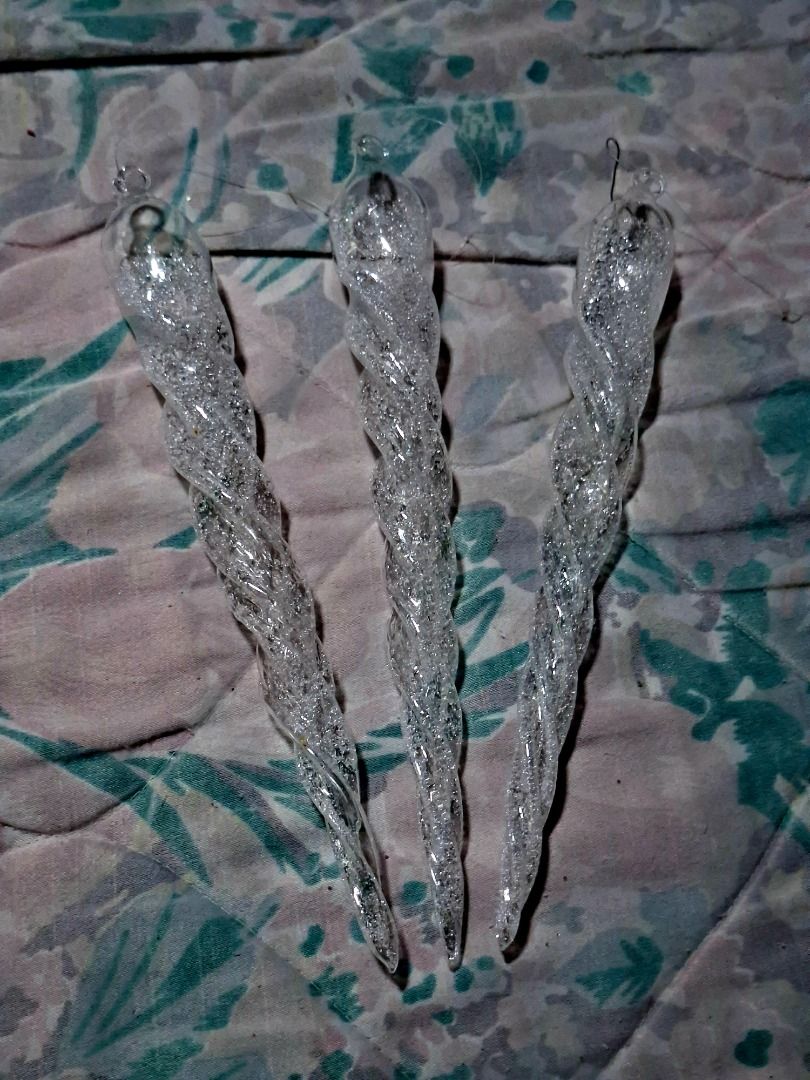 Glitter pinecone and icicle Christmas tree ornaments set (Category: Handmade Craft) located in Las Pinas. Submitted by jneet (Listing ID 1470804064, Image 3). Description: A complete 8-piece vintage holiday ornament set featuring a winter frost aesthetic with shimmering clear glass icicles and large silver-glittered white pinecone drops. Designed to bring sparkling dimension and texture to your Christmas tree or holiday display. Originally acquir
