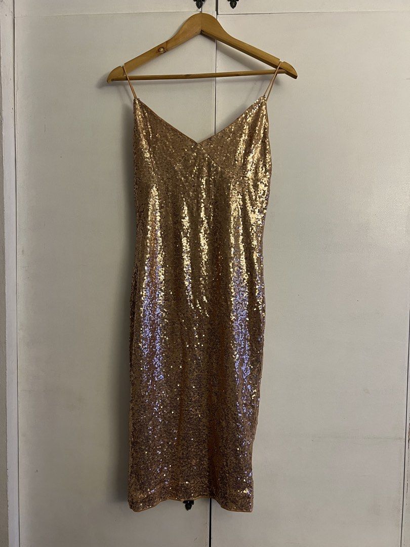 Gold Sequin Slip Dress Medium (Category: Evening dresses & gowns) located in Paranaque City. Submitted by closetcore (Listing ID 1470818848, Image 1). Description: Never used .