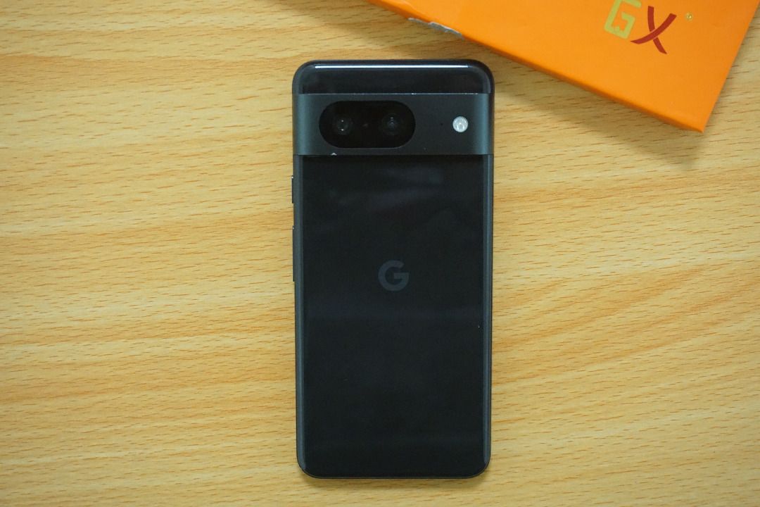 Google Pixel 8 8GB/128GB Open Line (Category: Google Pixel) located in Makati City. Submitted by retropad.store (Listing ID 1470808702, Image 3). Description: Pixel 8 specs and features • 6.2-inch OLED display with up to 120Hz refresh rate • Google Tensor G3 processor • 8GB RAM and 128GB storage • 50MP main camera, 12MP ultrawide camera, and 10.5MP selfie camera • 5G support, USB-C, and wireless charging Issues: The screen has visible green verti