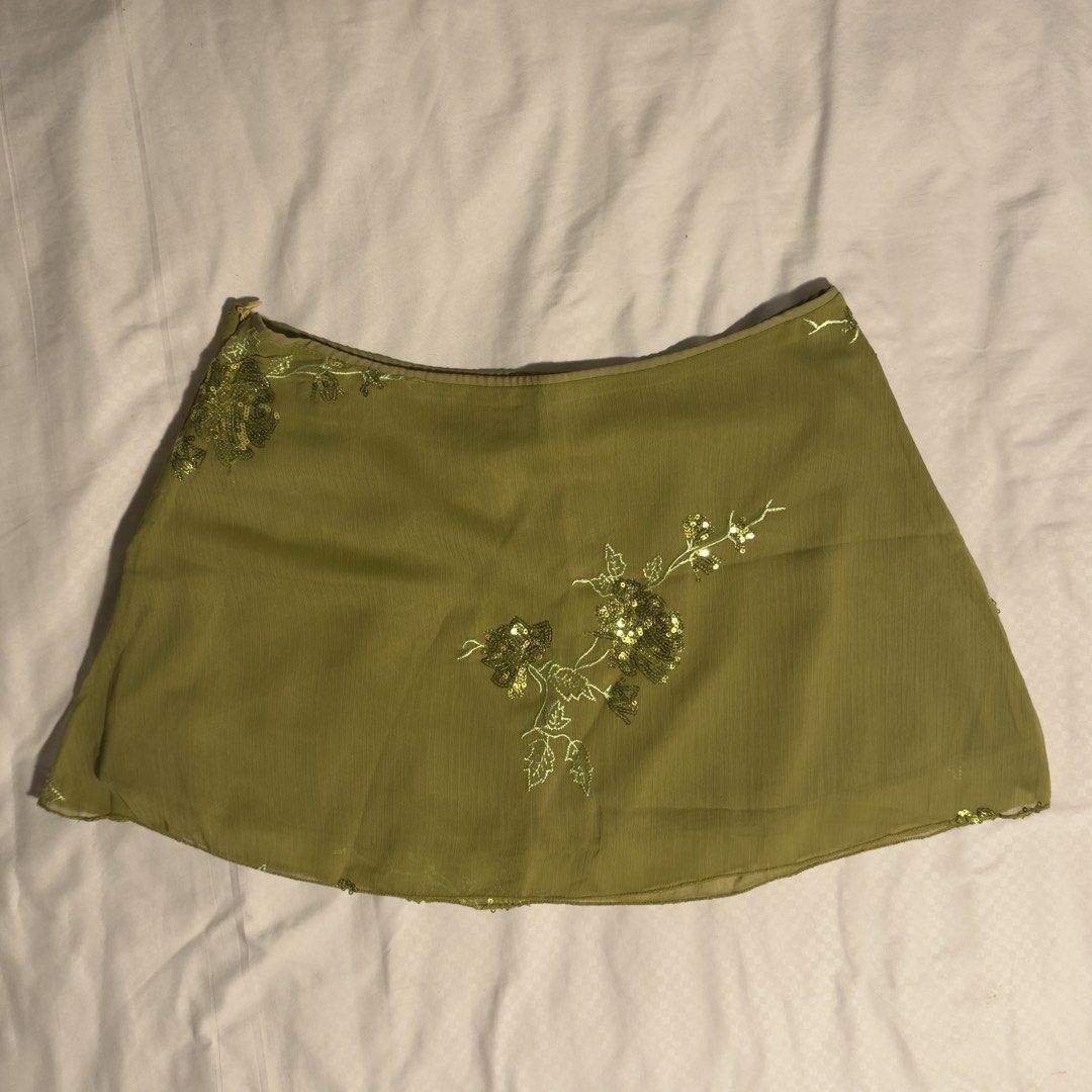 Green Sequin Floral Embroidered Mini Skirt (Category: Skirts) located in Manila. Submitted by shopmakii (Listing ID 1470892499, Image 2). Description: - Brand: Shein - Size: S (Fits EU 36 / US 4) - Material: 100% polyester, lightweight feel.