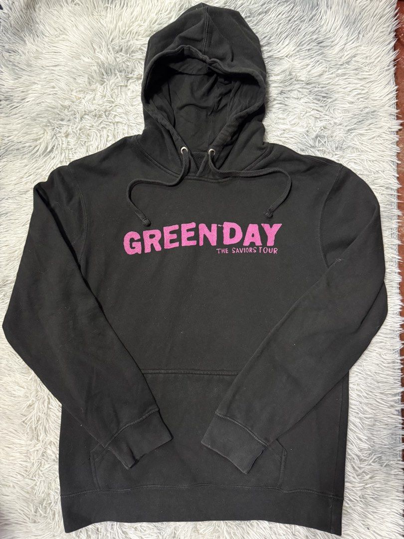 Greenday tour hoodie (Category: Coats, Jackets and Outerwear) located in Cavite. Submitted by timsiojo (Listing ID 1470744297, Image 1). Description: Dimension L29W23 Good condition Cavite loc .