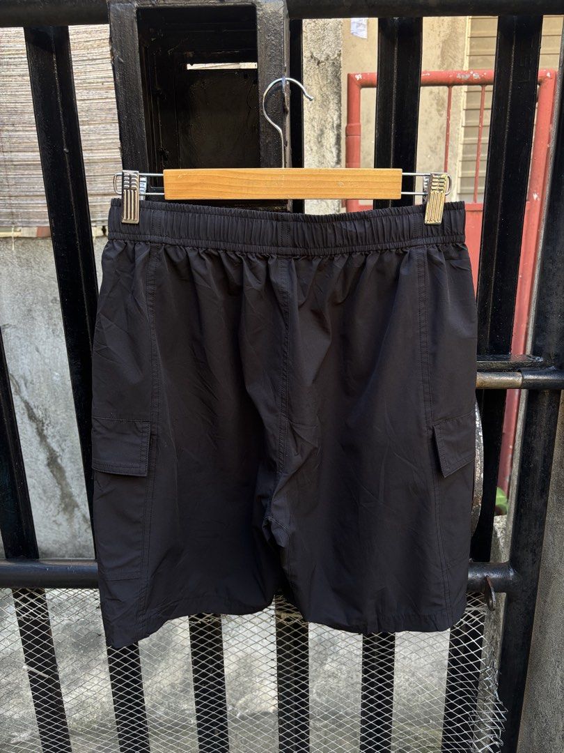 GU Active Dry Stretch Cargo Shorts🖤 (Category: Shorts) located in Maasin. Submitted by chevyferna66833 (Listing ID 1470751834, Image 2). Description: GU Active Dry Stretch Cargo Shorts🖤 Waistline 30-34 Length 18.5 Excellent condition Mine 510.