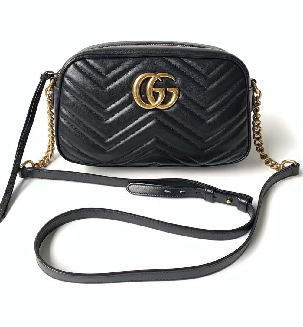 GUCCI camera bag marmont small black (Category: Luxury Bags & Wallets) located in Tagaytay City. Submitted by eg_gallery (Listing ID 1470886711, Image 1). Description: guaranteed authentic / cards, dustbag.
