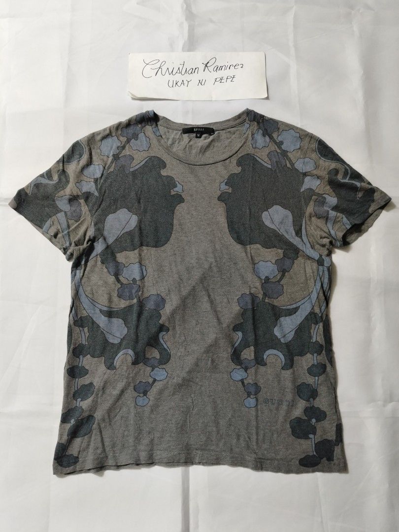 Gucci Floral Tee (Category: Luxury Apparel) located in Bocaue. Submitted by ukaynipepe (Listing ID 1470862621, Image 1). Description: Gucci Floral Tee Medium Width 20 Length 26 Used condition 1000+sf.