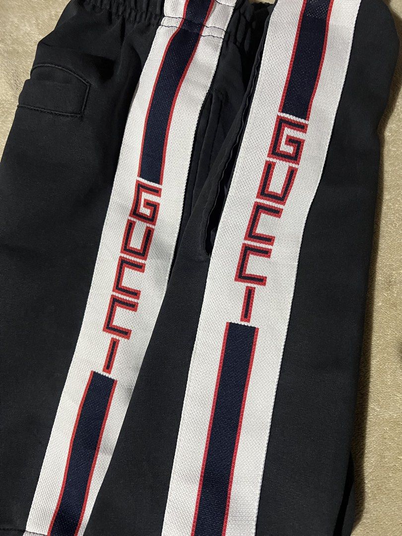 Gucci Size Stripe Logo Short - Black (Category: Shorts) located in Cebu City. Submitted by jlturno1999 (Listing ID 1470772333, Image 3). Description: Gucci Size Stripe Logo Short - Black Excellent condition 28-32 waistline adjustable, 17 length 9/10 color rate No lace Need wash.