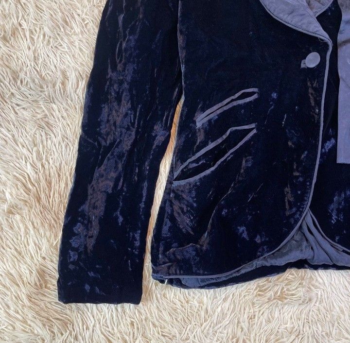 Gucci Velvet-Jacket (Category: Luxury Apparel) located in Dasmarinas. Submitted by classic.threads (Listing ID 1470862844, Image 3). Description: Gucci Velvet-Jacket Details: - Verygood Condition - 9/10 Overall Usage -Batch 2005, Released 2020 -Dark Purple / Velvet, Rayon, Viscose, Silk, Spandex, Elasthane ΑΞ Size: 42 On Tags *Flat Measurements: -Chest: 18.4 inches -Shoulder: 14.5 inches -Sleeve Length: 31.5 inches - Length: 26 inches -Hem: 18.5 