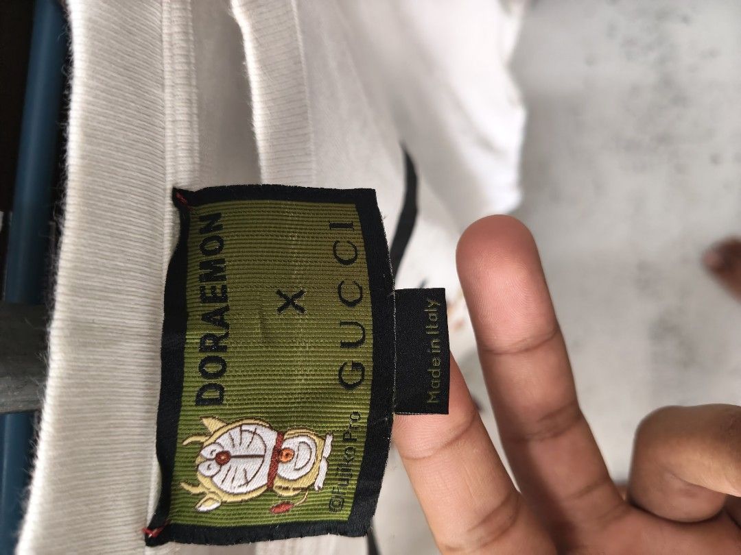 GUCCI x Doraemon Crop T-Shirt (Category: Tshirts & Polo Shirts ) located in Cabadbaran. Submitted by jem1124 (Listing ID 1470762015, Image 3). Description: 23x24.5 excellent condition No issue.