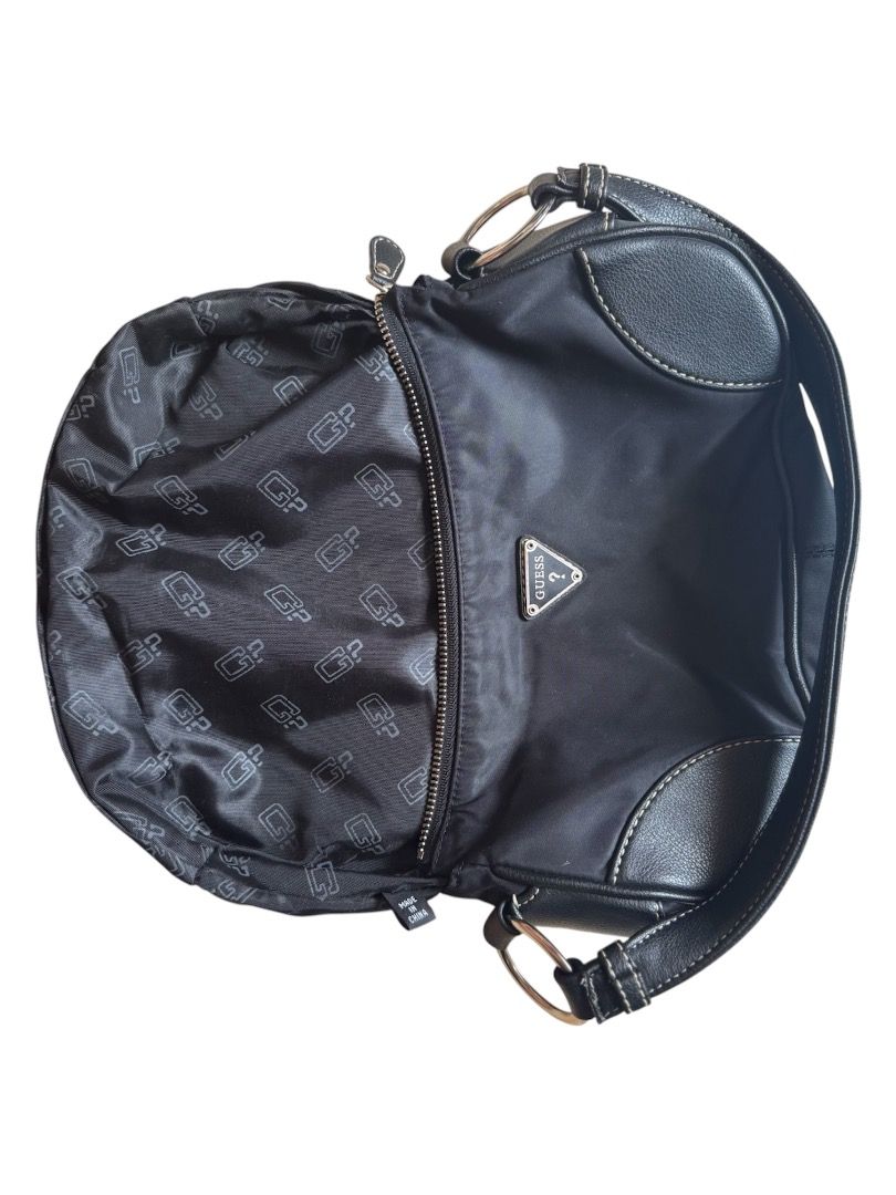 Guess y2k kili bag (Category: Shoulder Bags) located in Kabankalan. Submitted by secondhandgems2 (Listing ID 1470846911, Image 3). Description: Like new No flaws Nylon material Orig.
