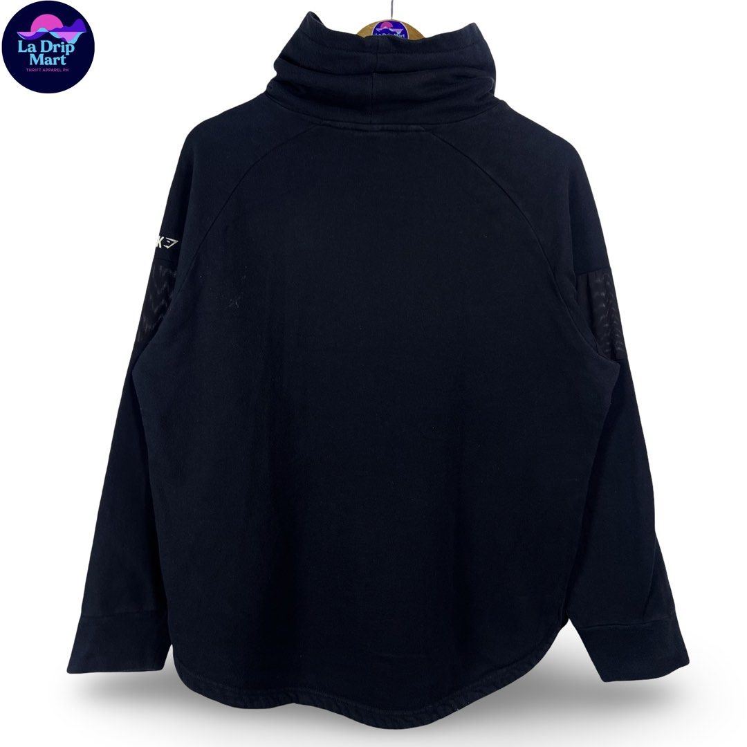 ‎“GYMSHARK” TURTLE NECK ACTIVE SWTR (Category: Activewear) located in Taguig. Submitted by ldm.ph (Listing ID 1470749313, Image 2). Description: ‎(LDM-E-307) ‎Size:ACTUAL FIT:MEDIUM ‎Dimensions ‎Inches width:21 ‎Inches length:27 ‎Condition: EXCELLENT ‎Color rate:9.5 ‎Flaws:crack print ‎(READY TO WEAR).
