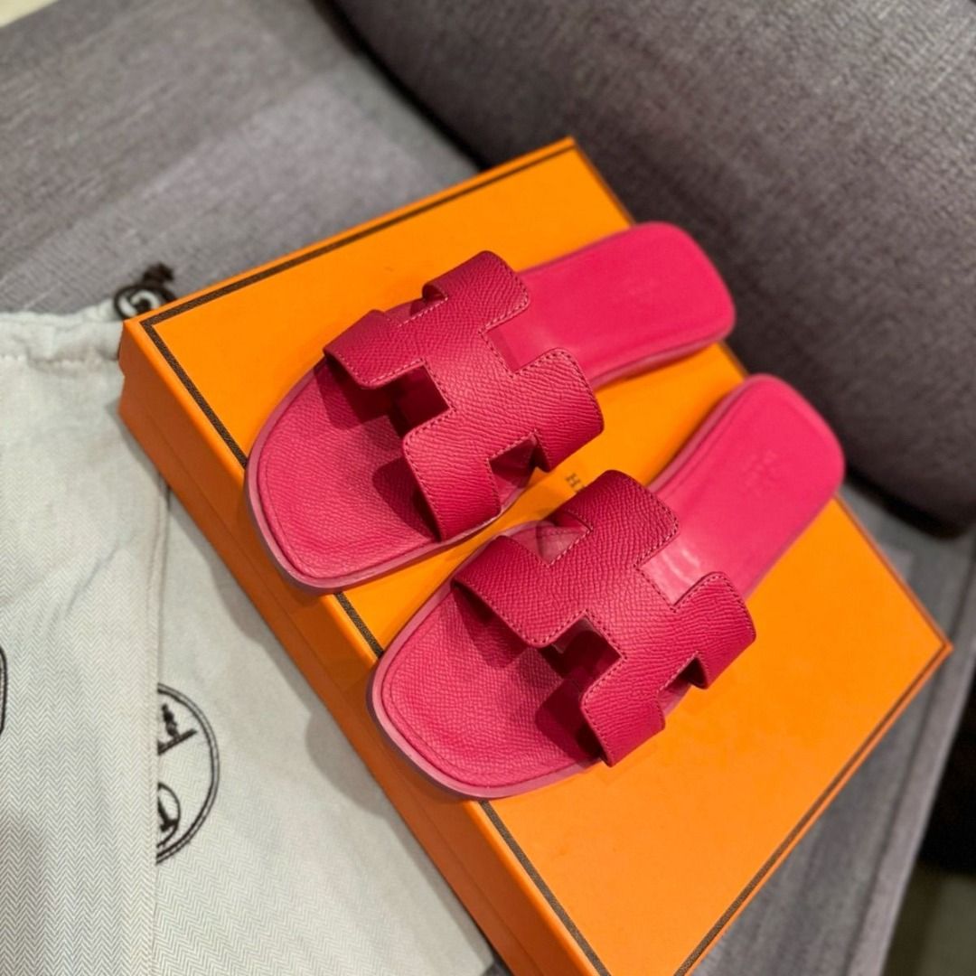 H orans leather sandals (Category: Sandals) located in Quezon City. Submitted by lux.finds (Listing ID 1470801131, Image 3). Description: .