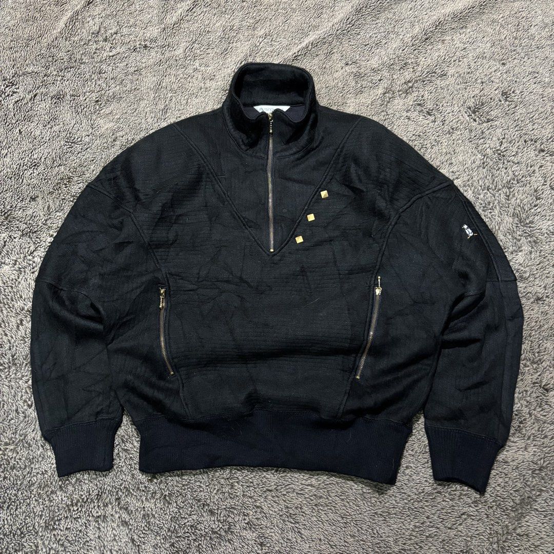 Halfzip Japanese Casual Pullover (Category: Coats, Jackets and Outerwear) located in La Trinidad. Submitted by lygin (Listing ID 1470880154, Image 1). Description: Price : 100 Pesos Brand : Munsingwear Type : Halfzip Japanese Casual Pullover Size: Medium Width : 24” Length : 27” Condition : Excellent Color rate : Like New PS : With metal designs and embroidered side logo. High Quality Material for cozy and sharp looks - Color May Vary Due To Ligh
