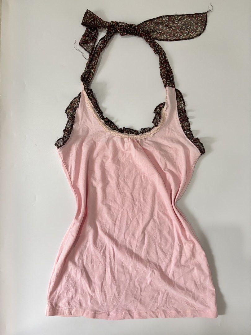 halter top (Category: Sleeveless) located in Binan City. Submitted by byhiraeth (Listing ID 1470779204, Image 1). Description: -small to medium -no ww -see last pic for flaw -will only entertain offers since IM out of reply quota -loc is santa rosa, laguna.