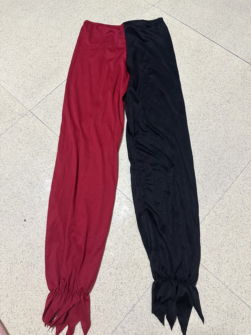 Harley Quinn Costume (Category: Sets or Coordinates) located in Manila. Submitted by jhannabara79691 (Listing ID 1470750964, Image 3). Description: HALLOWEEN COSTUME FOR SALE selling these costumes for anyone looking for a last-minute halloween fit! ♡ clown / harley quinn set (top + bottom) | XS-S 📍 location: Pandacan, Manila only 💌 same-day delivery (SDD) or pickup only ⭐️ Gcash / Gotyme / Maribank dm me if interested! first to claim, first se