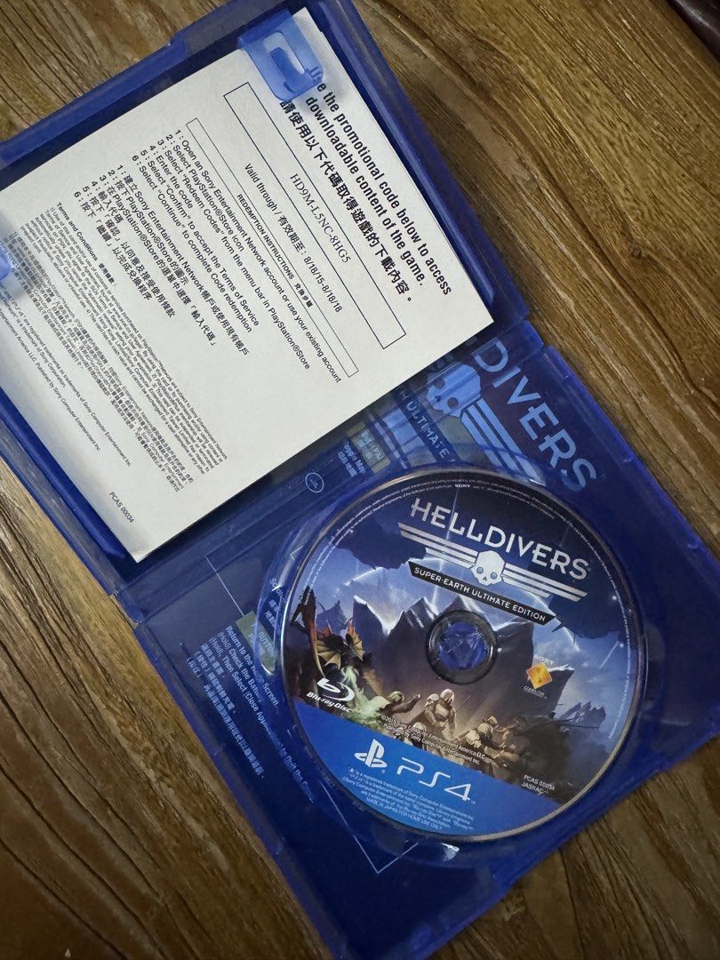 Helldivers Super-Earth Ultimate Edition PS4 Game (Category: PlayStation) located in Las Pinas. Submitted by emdjss (Listing ID 1470808638, Image 2). Description: - Game: Helldivers Super-Earth Ultimate Edition for PlayStation 4 - Condition: Case and disc are clean, well-kept, and ready to play - Inclusions: Original case, game disc, and promotional code slip - Gameplay: Acclaimed 4-player co-op action shooter (9/10 IGN rating).
