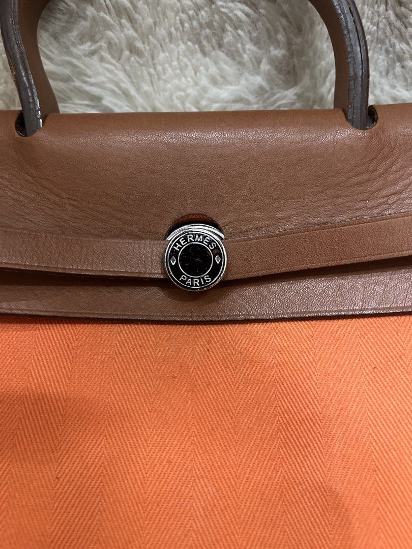 Hermes❤️ (Category: Luxury Bags & Wallets) located in Davao. Submitted by joe_rach1 (Listing ID 1470757685, Image 3). Description: Genuine leather with Canvas.