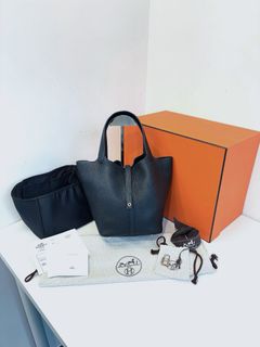 (Category: ) located in . Submitted by collynluxurybag (Listing ID 1470861190, Image 1). Description: .