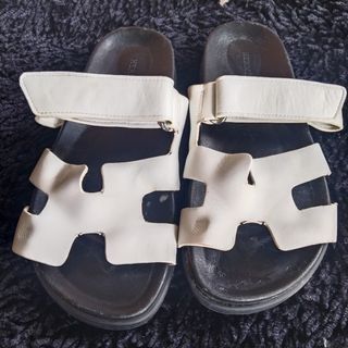 (Category: ) located in . Submitted by dione_closet503 (Listing ID 1470785715, Image 1). Description: .