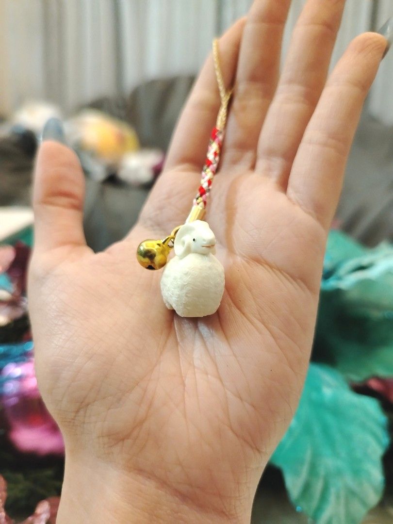 Hitsuji Sheep Lucky Charm Keychain Strap (Category: Other Merchandise) located in San Fernando. Submitted by jpmarketplace2023 (Listing ID 1470840819, Image 2). Description: 💚 All items are authentic from Japan. 💛 MOP: GCash (❌️ GCash Protect) 🩵 MOD: LBC only (❌️ S. Checkout, COD, COP) 💙 Meet-up: Vista Mall, San Fernando, Pampanga 💜 All items are on-hand. 🧡 First to pay gets the item first. ❤️ Breakable items are packed with care and cautio