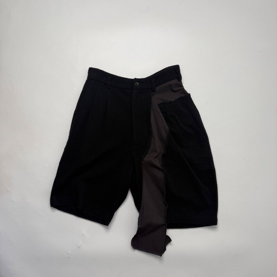 H&m Comme des Garcon reconstructed wool short (Category: Shorts) located in Quezon City. Submitted by beastmnl (Listing ID 1470836741, Image 1). Description: Waist 27 Length 23 Inseam 10 .