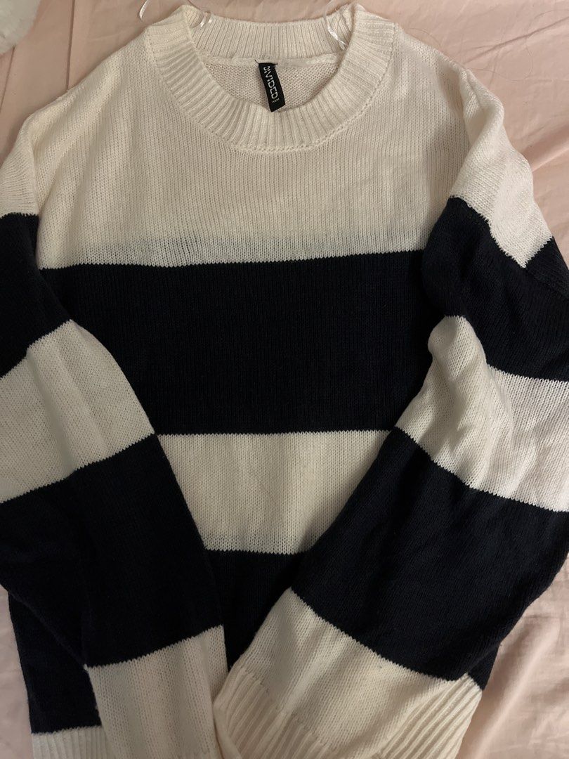 H&M Navy and White Striped Knit Sweater (Category: Longsleeves) located in Manila. Submitted by as.curated (Listing ID 1470872913, Image 1). Description: it’s white and navy but lighting makes it look darker fits xs-s best!.