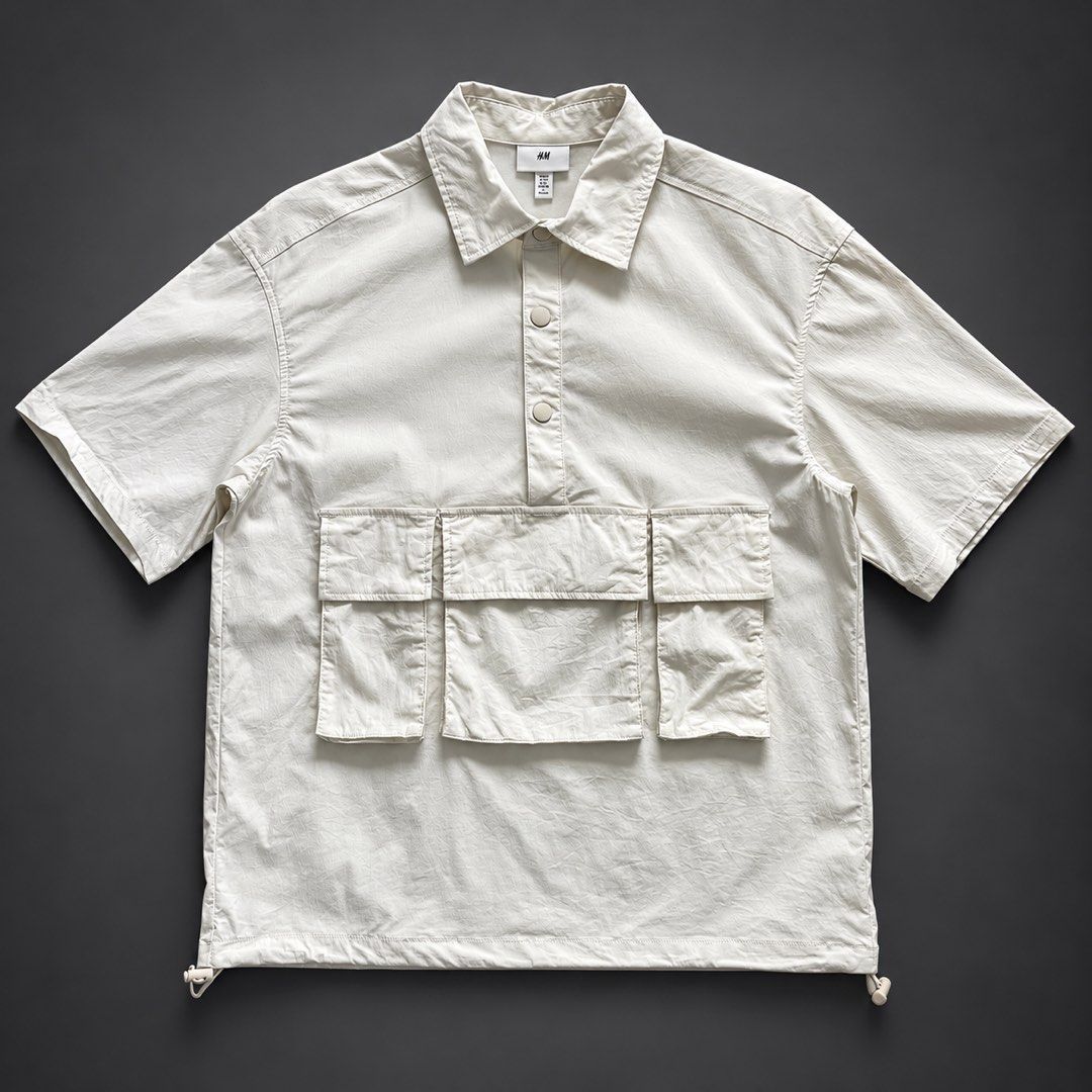 H&M UTILITY POLO SHIRT (Category: Tshirts & Polo Shirts ) located in Taguig. Submitted by clarrk95 (Listing ID 1470893930, Image 1). Description: H&M Utility Polo Shirt Size: S-Asia (Tag) Length: 26.5inches Width: 20inches PRICE: ₱350 only! ✅ brandnew condition ✅ add shipping fee ✅ ignoring LP inquiry Shipping: Lalamove | J&T | LBC Location: Taguig📍 Payment: Gcash | Bank | Cash FB: THRFT IG: thrft_25 DM for more detailed pics.📩.