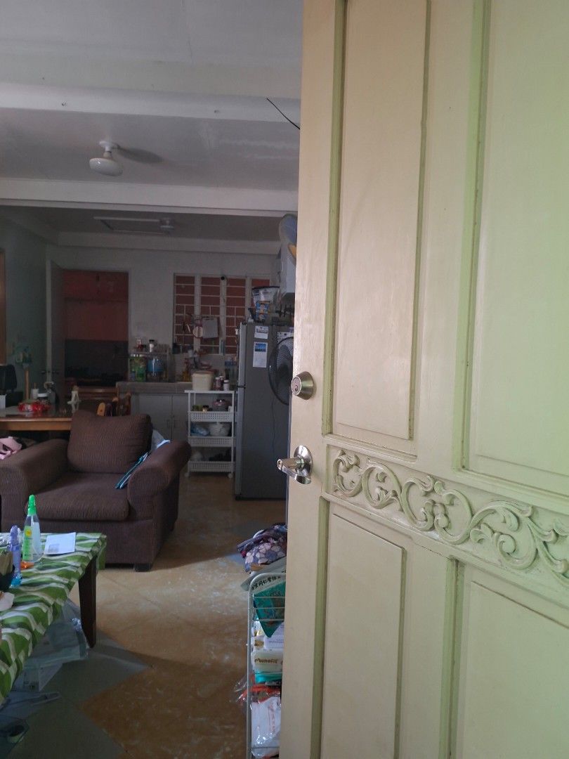 House for rent (Category: House & Lot) located in Manila. Submitted by lhoty923 (Listing ID 1470850305, Image 2). Description: Bungalow House With own meters of electricity and water Accessible to all transportation Nearby schools and commercial establishments flood-free.
