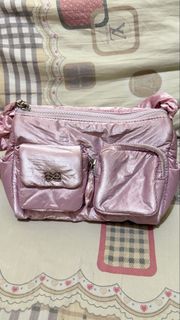 (Category: ) located in . Submitted by shopwithme_23 (Listing ID 1470883497, Image 1). Description: .