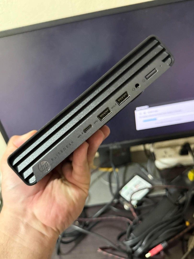 HP Elitedesk 800 G6 desktop mini (Category: Desktops) located in Manila. Submitted by happyearth.953a15 (Listing ID 1470857853, Image 2). Description: HP Elitedesk 800 G6 desktop mini I5 10th gen Intel UHD Graphics 630 16gb ram 512gb nvme Windows 11 pro OS Unit with power adapter 💸💸 14,500 Location: San Andres bukid manila Pick up or deliver cod.