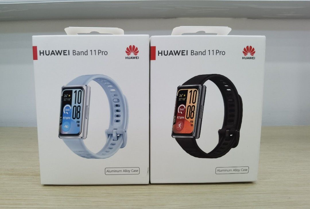 HUAWEI BAND 11 PRO (Category: Wearables & Smart Watches) located in Las Pinas. Submitted by huawei003 (Listing ID 1470809376, Image 1). Description: Specification *Watch-like and Feather-light *100+ Sports Modes with Accurate GPS *Professional Health Management *Up to 14 days Battery Life Available Color Black and Blue.