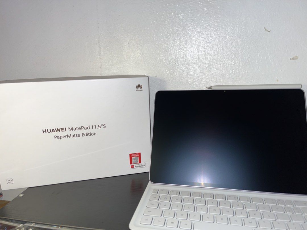 HUAWEI MATEPAD 11.5”S PAPERMATTE EDITION (Category: Android) located in Paranaque City. Submitted by micahiatto (Listing ID 1470867598, Image 3). Description: HUAWEI MATEPAD 11.5”S PaperMatte Edition MODEL: TGR-W09 COLOR: VIOLET ROM: 256GB Updated software with installed Gbox for Google Play Store access and downloads Inclusive of: ✅Huawei Smart Magnetic Keyboard (Gray) ✅Huawei Wireless Mouse (Gray) ✅Huawei M-Pencil 3rd Generation ✅Huawei Exclusi