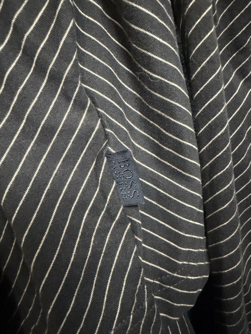 Hugo Boss Brown Striped Long Sleeve (Category: Tshirts & Polo Shirts ) located in Baguio. Submitted by thriftcoded_2600 (Listing ID 1470864948, Image 3). Description: - Hugo Boss Longsleeve - Excellent Condition - 20x27 - Size: M - Color Rate:10/10 -Authentic.