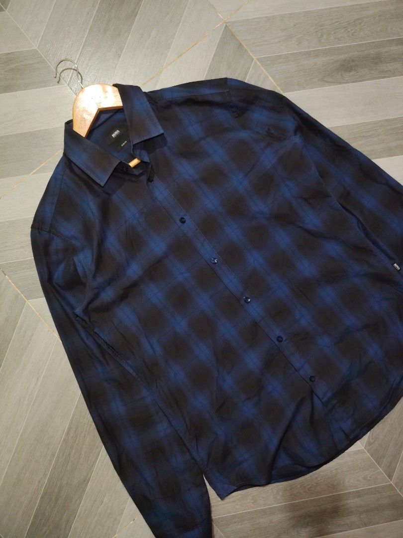 HUGO BOSS BUTTONDOWN LONGSLEEVE POLO (Category: Tshirts & Polo Shirts ) located in Polomolok. Submitted by urfindsph (Listing ID 1470838450, Image 2). Description: Hugo Boss Buttondown Polo Longsleeve Like new 10/10 Size M 20.5x28/29 -Sobrang Ganda neto pang Occasion ❗ -Hangtag nalang Kulang Pm sir.