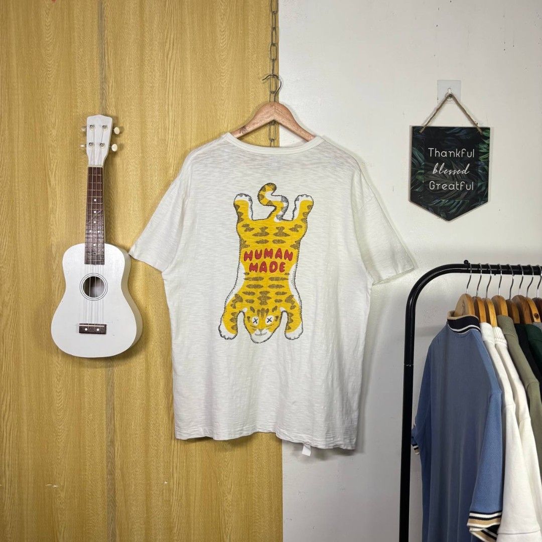 HUMAN MADE (Category: Tshirts & Polo Shirts ) located in Manila. Submitted by hiddengems1602 (Listing ID 1470743922, Image 2). Description: Size L on tag Dimensions: 23x29 Color Rate: 9.5/10 Excellent Condition Issue: Need wash!.