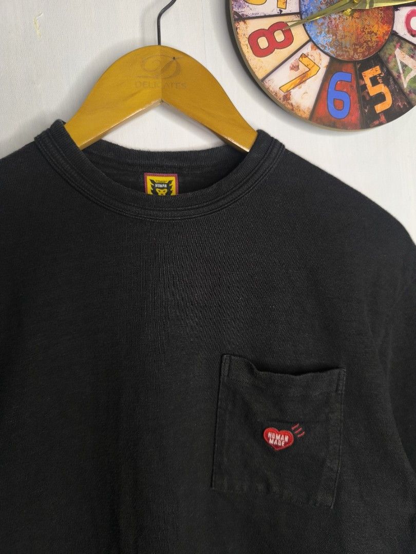 HUMAN MADE (Category: Tshirts & Polo Shirts ) located in Puerto Princesa. Submitted by thriftykoi (Listing ID 1470929854, Image 3). Description: Dimensions: 19.5 x 27 Size: M Color Rate: 9/10 Condition: 9/10 Issue: ❌❌.