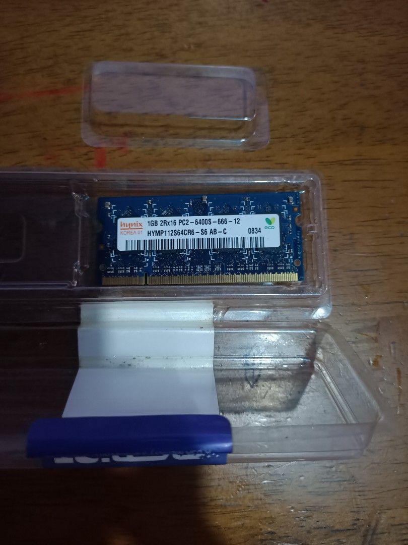 Hynix 1GB PC2-6400S Laptop RAM SODIMM Memory (Category: Computer Parts) located in Taguig. Submitted by grandfish_55ab5c (Listing ID 1470928127, Image 3). Description: - Brand/Model: Hynix 1GB 2Rx16 (HYMP112S64CR6-S6 AB-C) - Speed & Spec: PC2-6400S-666-12, 800MHz, CL6 - Form Factor: 200-pin SODIMM for older laptops and notebooks - Condition: Clean pins, tested, and ready to install.