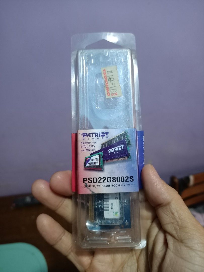 Hynix 1GB PC2-6400S Laptop RAM SODIMM Memory (Category: Computer Parts) located in Taguig. Submitted by grandfish_55ab5c (Listing ID 1470928127, Image 1). Description: - Brand/Model: Hynix 1GB 2Rx16 (HYMP112S64CR6-S6 AB-C) - Speed & Spec: PC2-6400S-666-12, 800MHz, CL6 - Form Factor: 200-pin SODIMM for older laptops and notebooks - Condition: Clean pins, tested, and ready to install.
