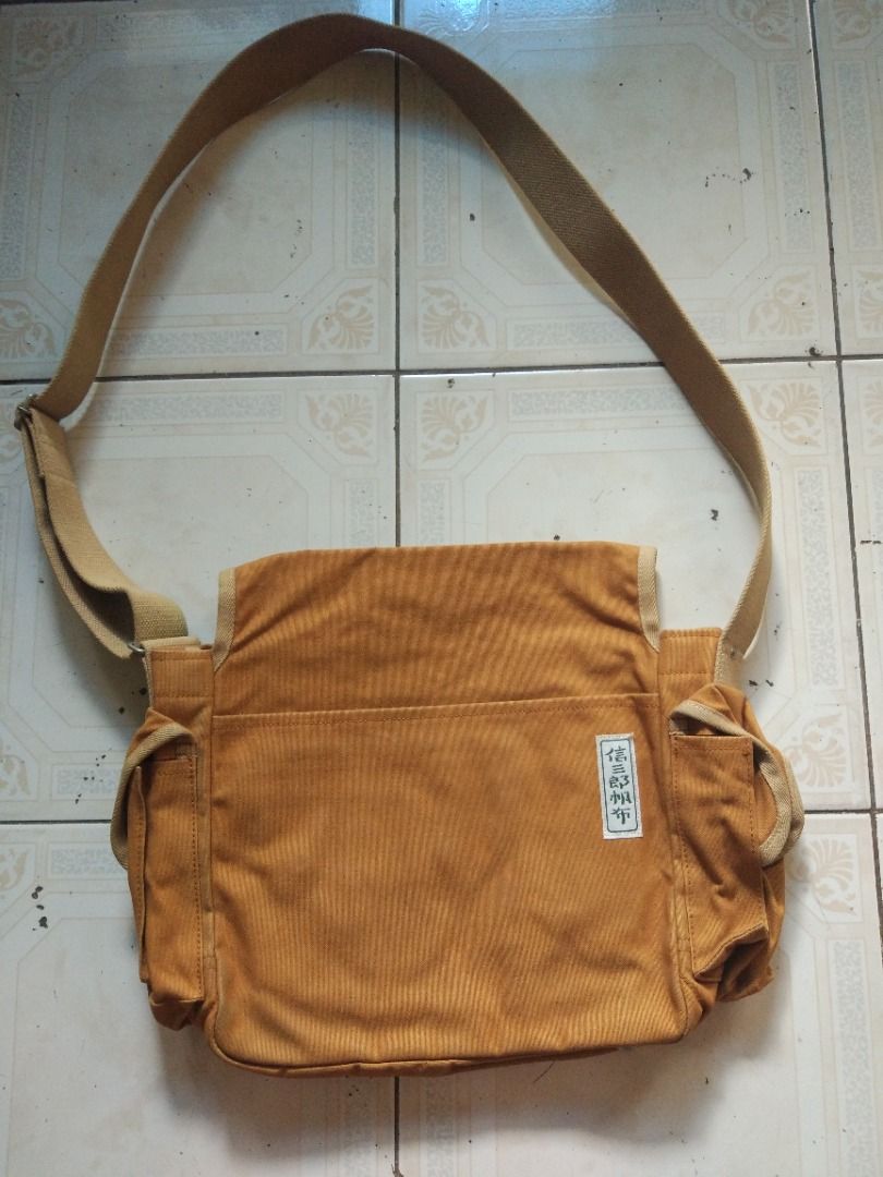 Ichizawa Japan Messenger Bag (Category: Luxury Bags & Wallets) located in Pasay City. Submitted by denimdude.ph (Listing ID 1470846271, Image 2). Description: made in Japan.