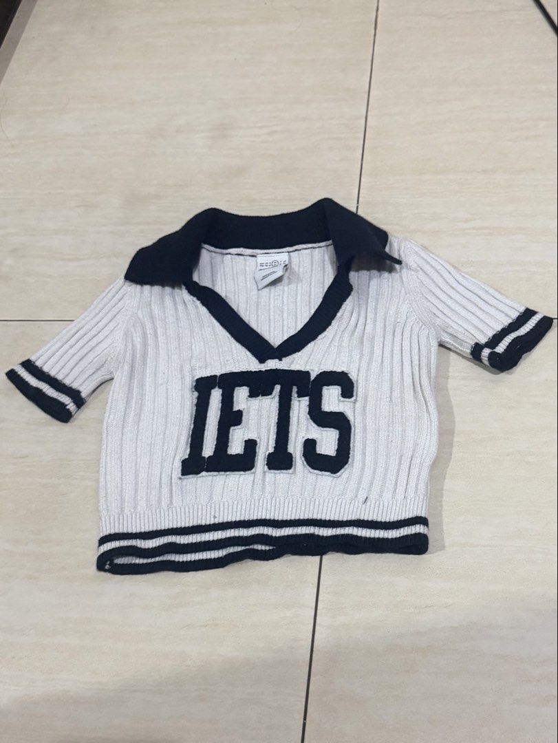 iets frans Ribbed Polo Sweater (Category: Blouses) located in Manila. Submitted by misty186 (Listing ID 1470856156, Image 1). Description: .