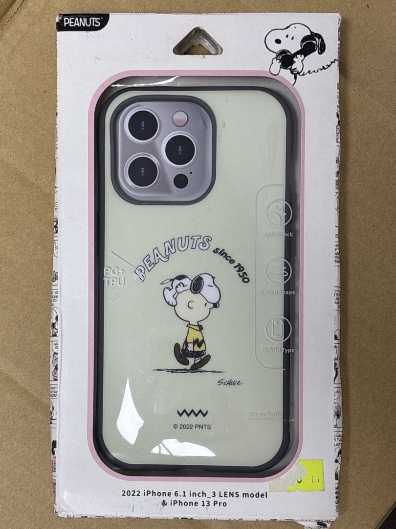 iFit+ by Gourmandise PEANUTS iPhone 14 PRO / 13 PRO Case (Category: Cases & Sleeves) located in Manila. Submitted by tindero_ng_ano (Listing ID 1470845583, Image 2). Description: iFit+ by Gourmandise PEANUTS iPhone 14 PRO / 13 PRO Case -Compatible with: iPhone 14 Pro / iPhone 13 Pro -Features: Anti-shock, hybrid PC + TPU -Condition: Brand new, unused, no issues -₱400.