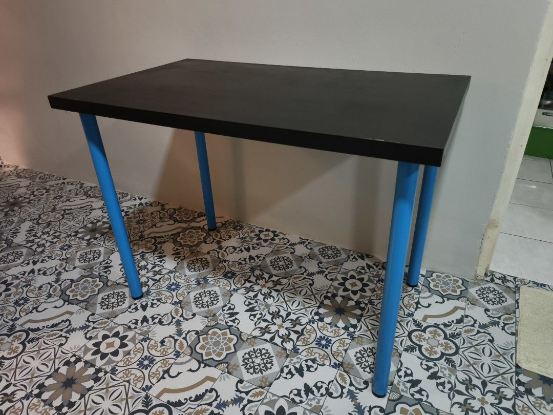 Ikea Study Desk/Computer Table (Category: Tables & Sets) located in Shah Alam. Submitted by krulazam (Listing ID 1470764660, Image 3). Description: LINNMON / ADILS Like New COD Klang, Shah Alam..