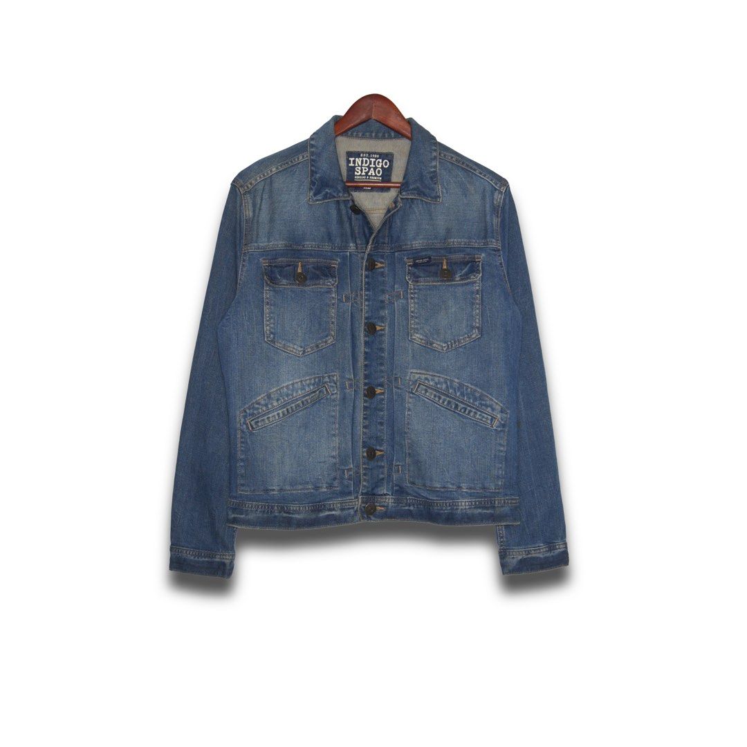 Indigo Spao Denim Jacket (Category: Coats, Jackets and Outerwear) located in Davao. Submitted by justin_sells (Listing ID 1470822684, Image 1). Description: -Indigo Spao denim jacket -Medium wash with subtle fading -Button-up front, metal hardware, standard collar, and button cuffs -True to size, great versatile layering piece for daily wear.