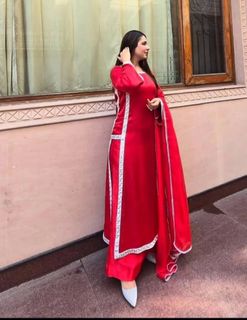(Category: ) located in . Submitted by instockoutfits (Listing ID 1470744892, Image 1). Description: .
