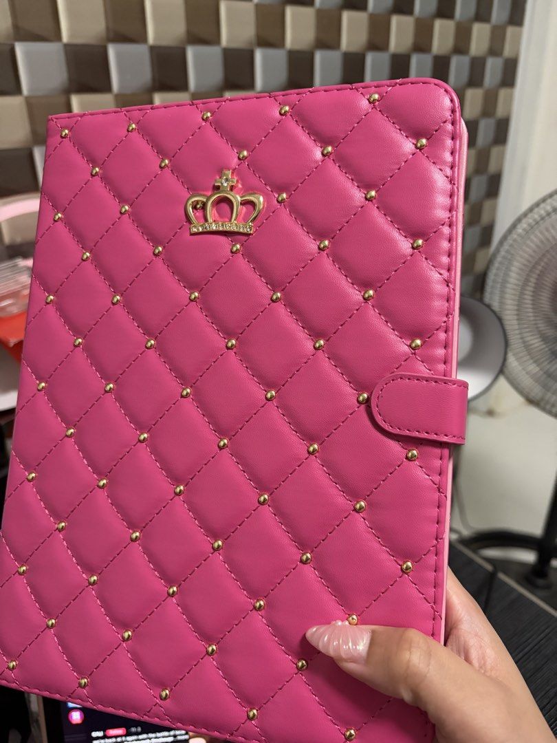 Ipad 10th Generation (Category: Laptops & Notebooks) located in Manila. Submitted by mayeluvs (Listing ID 1470796662, Image 1). Description: FOR SALE: iPad 10th Generation | Pink | 256GB Wi-Fi Inclusions: 💗 Pink 💾 256GB storage 📦 With original box 🔌 With original adapter worth ₱1, 190 (no charging cable) ✨ Minor scratches near the speaker area 🛍️ Purchased from Digital Walker, SM Grand Central 📅 Purchased January 16, 2025 💰 ₱22,500 — negot