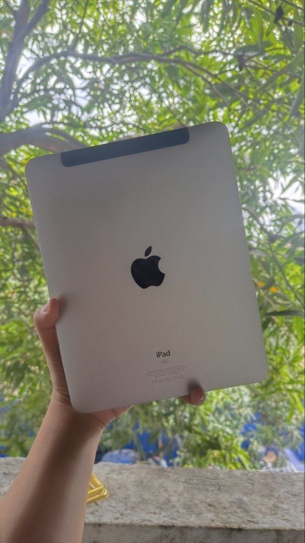 iPad 1st Generation 64GB+3G (Category: iPad) located in Quezon City. Submitted by neptuned (Listing ID 1470786638, Image 2). Description: Hello po! If you’re wondering about the high price, it’s because of the rarity of the 1st Gen iPad and also the high storage. Thank you! iPad 1st generation, with 3G capabilities and 64GB of storage, the HIGHEST storage tier for it! Replaced with a brand new battery for the longest battery life! This also has t