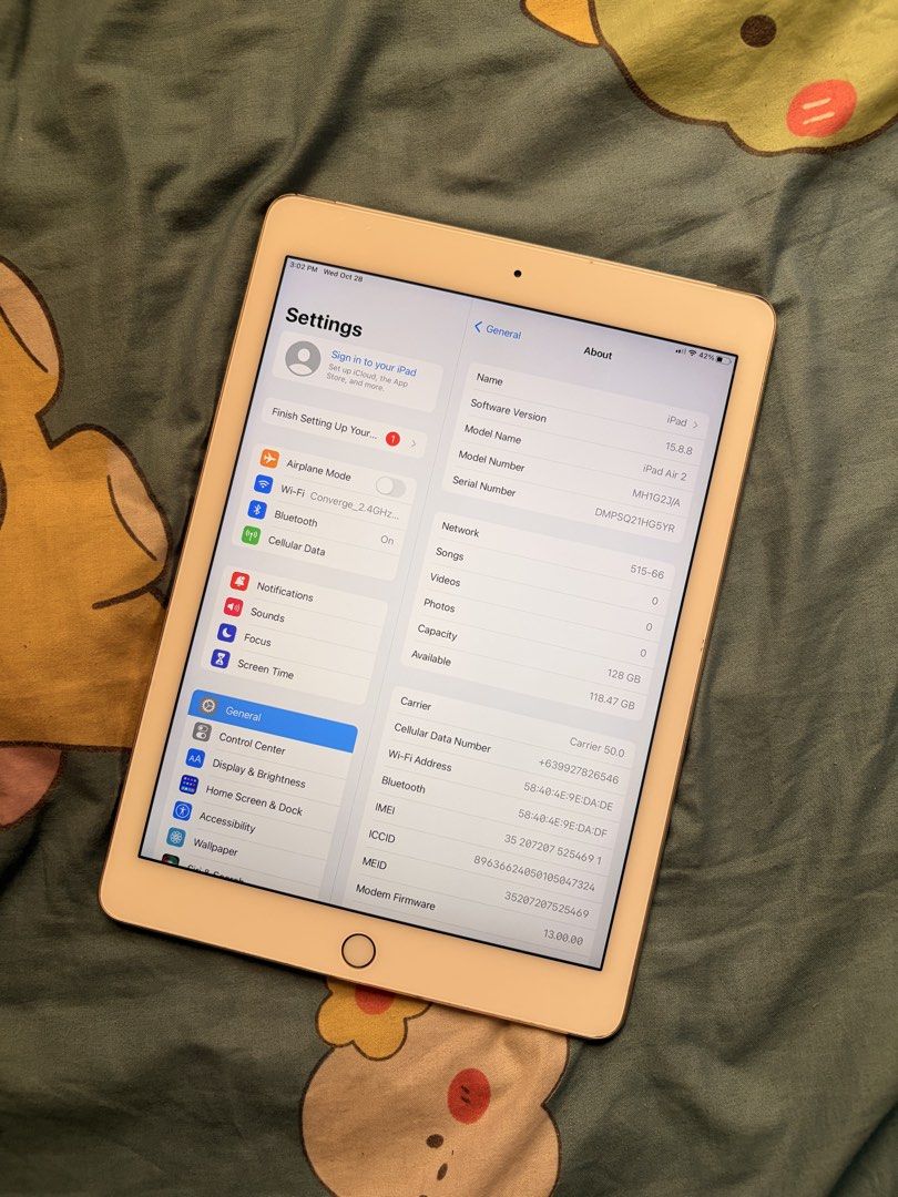 iPad Air 2 with Simslot 128GB (Category: iPad) located in Las Pinas. Submitted by ayee_mami (Listing ID 1470803496, Image 3). Description: Selling my Preloved own used IPAD Air 2 with simslot 128gb No hidden issue all working. no sim restriction Unli Reset not bypassed Unit & Case only Location : Bacoor Molino .