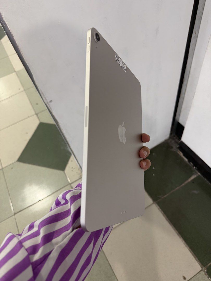Ipad Air M3 128gb 11' wifi No issue (Category: iPad) located in San Juan City. Submitted by javedsgadgetshop (Listing ID 1470771242, Image 2). Description: Posting available device for today! QUICK INFO : Ipad Air M3 11' 128gb 100% battery wifi only No issue / No repair Comes w/ case&charger Price may vary depends on the available Accepting swap/trade-in/installment/walk-in/delivery. For reference: visit our page - Javed's Gadget Shop / contact n