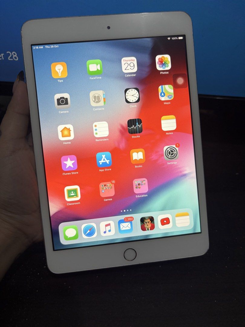 IPAD MINI 3 64GB (Category: iPad) located in Cainta. Submitted by iamairg (Listing ID 1470915112, Image 3). Description: - Brand/Model: Apple iPad Mini 3 - Storage Capacity: 64GB - Color: Silver - Condition: 7/10 preloved condition with light scratches on screen and body (see actual photos) - Features: Fully functional display and operating system, ideal for browsing, reading, and basic apps - Meet-up Location: Cainta, Rizal.