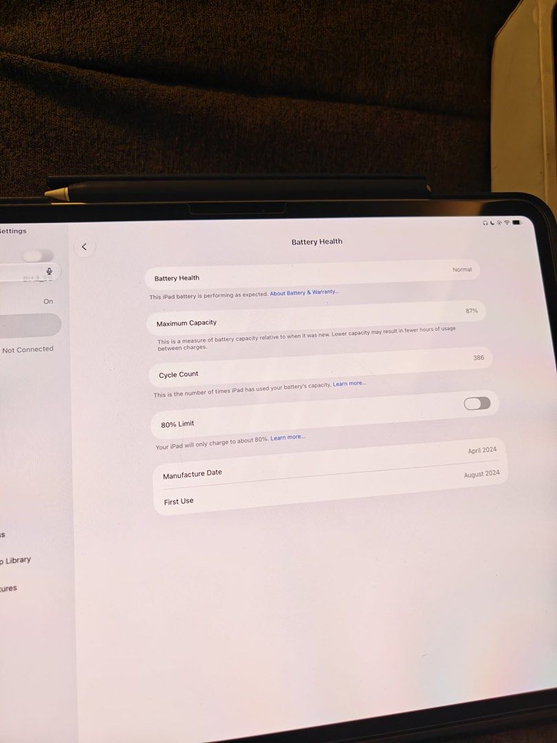 iPad Pro 13" M4 (256GB Silver) + Apple Pencil Pro + OtterBox Case (Complete Boxed Set) (Category: iPad) located in San Mateo. Submitted by airarossy_ (Listing ID 1470756039, Image 2). Description: SELLING: iPad Pro 13-inch (M4, 256GB, Silver) + Apple Pencil Pro + OtterBox Case (Complete Set) Selling as a full bundle! Extremely well-maintained unit, screen and body are crisp with zero issues. Perfect setup for digital artists, students, or profess