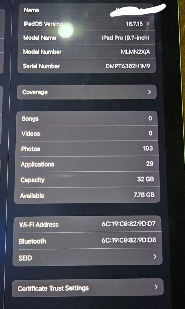 iPad Pro 1st Gen (Category: iPad) located in Taguig. Submitted by sozwail (Listing ID 1470832534, Image 3). Description: .