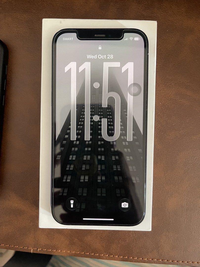 iPhone 12 128gb (Category: iPhone 12 Series) located in Quezon City. Submitted by robertsyl (Listing ID 1470776501, Image 3). Description: Selling personal used iPhone 12 128gb, openline. Unli reset Few scratches and dents but still very presentable. Tempered glass installed Battery 71% for service pero makunat pa rin Issue: earpiece, no audio during phone call, need loudspeaker. no other hidden issue. Price: 10900 pass sa barat and swap offers M